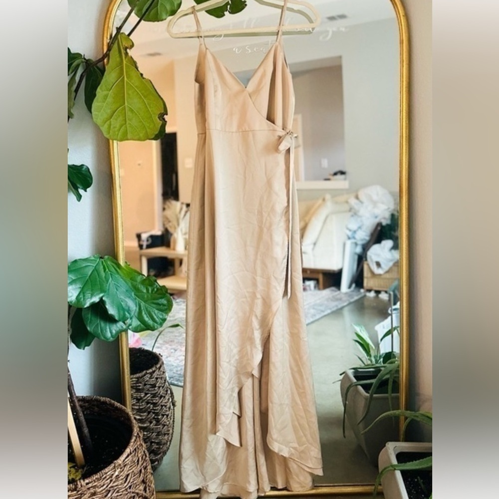 Show me your mumu champagne highlow ruffle midi maxi dress small